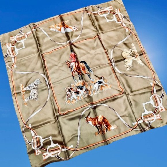 Vintage Equestrian Silk Scarf Fox Hunting Hounds Horn Horse Bits KOREA 34" sq - Picture 3 of 15